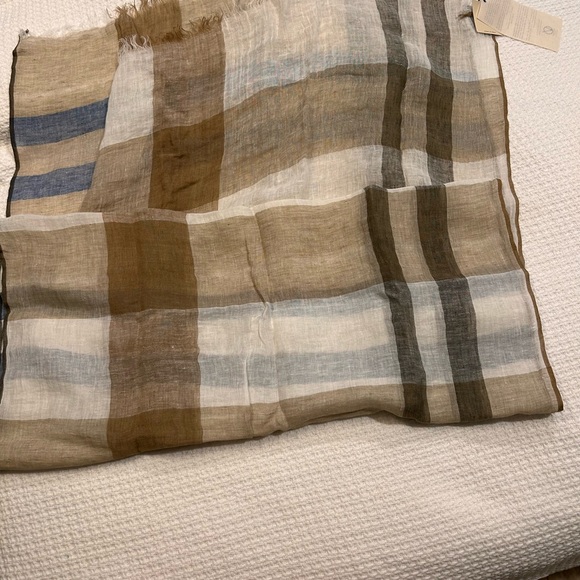 NWT Vertigo Firenze scarf/shawl - Picture 3 of 3